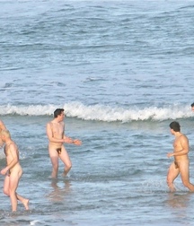 Public Outside Nude Gay Porn Boys Summer Beach 623fdefd7d06e.jpg