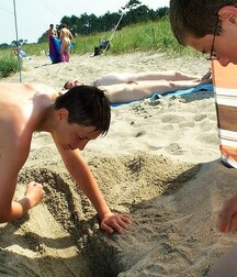 Public Outside Nude Gay Porn Boys Summer Beach 623fdf509b5cc.jpg