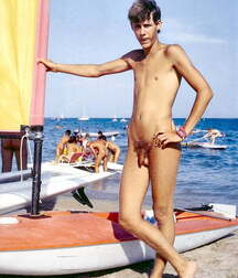 Public Outside Nude Gay Porn Boys Summer Beach 623fdf85858f1.jpg