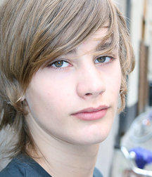 Jonatan 5bf89b0cb57e3.jpg