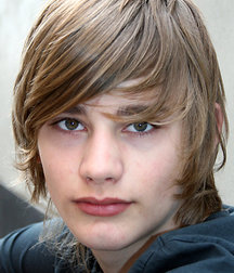 Jonatan 5bf89b1fddc00.jpg