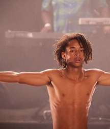 Jaden 5bf8bc39f090c.jpg