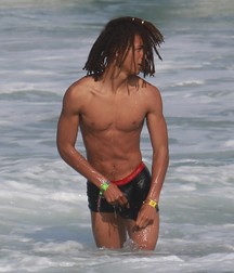 Jaden 5bf8bc3e63dad.jpg