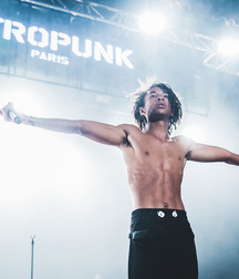 Jaden 5bf8bc499a831.jpg