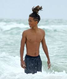 Jaden 5bf8bc4cbfe24.jpg