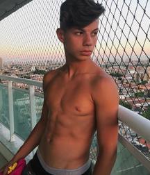 Rafael 5c015a8fcd3f2.jpg