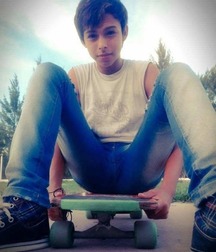 Beauty Boys 5c7ef39eb443f.jpg