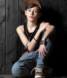 Beauty Boys 5c7ef40055f88.jpg