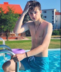 Beauty Boys 2 5c7fe20b2e9c4.jpg
