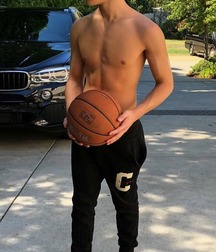Beauty Boys 2 5c7fe21e36b1b.jpg