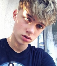 Beauty Boys 2 5c7fe23cb3bbd.jpg
