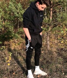 Beauty Boys 2 5c7fe27412f9d.jpg