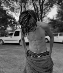 Beauty Boys 2 5c7fe2872a09e.jpg