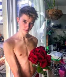 Beauty Boys 2 5c7fe2a24a1b3.jpg
