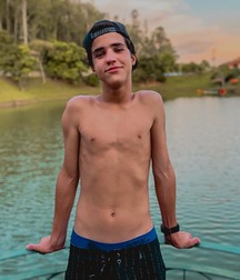 beautiful boys 5c48f406d5fd2.jpg