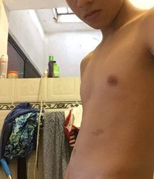 Sexy boys 5c7e9852990a9.jpg