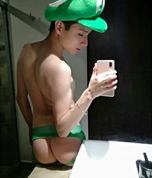 Sexy boys 5c7e986f560ba.jpg