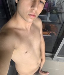 Sexy boys 5c7e98878e42c.jpg