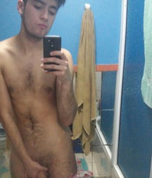 naked boys 5c914af257953.jpg