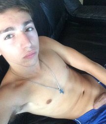 naked boys 5c914b4b4de56.jpg