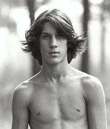 Hairy Arab Man 5c54ba6413347.jpg