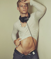 Sexy Boys - 61 5c2abdca5ffb4.jpg