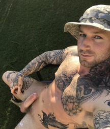 Sexy Boys - 100 5c4cfbdd11c39.jpg