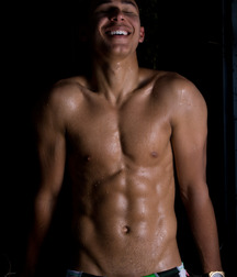 Boys in Speedos - 2 5cc626466362e.jpg