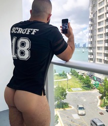 Sexy Boys - 190 5ce07f415f196.jpg