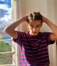 Beautiful Boys - 13 5d0252644a6c6.jpg
