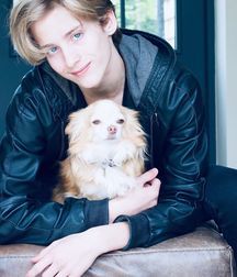 Beautiful Boys - 14 5d0b8d96d1984.jpg