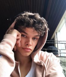 Beautiful Boys - 14 5d0b8dceae0b0.jpg