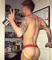 Sexy Boys - 297 5d9d1f049ccd6.jpg