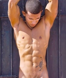 Sexy Boys - 302 5da33df498ab7.jpg