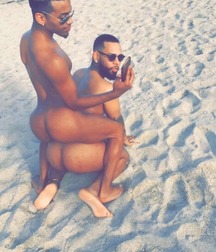 Sexy Boys - 309 5daf006eb2a23.jpg