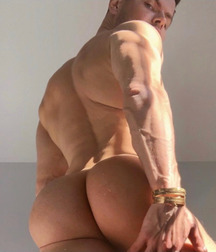 Sexy Boys - 332 5dd2b3463912a.jpg