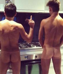 Sexy Boys - 344 5de2951f9d026.jpg