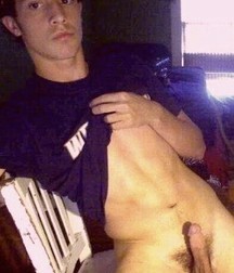 Small Penis Pride 2.2 5c10b4d516975.jpg