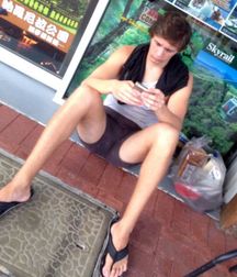 Smelly feet 5c11911fa78a6.jpg
