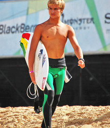 Wetsuite 5c14262ade125.jpg