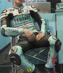 Bikers 5c144141e10de.jpg
