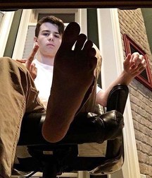 Boys Dicks Feet 5c1a398615684.jpg