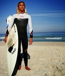Gone surfin' 5c1ae140711d5.jpg