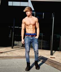 Jeans 2 5c1e7751c9962.jpg