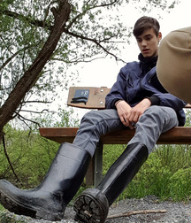 Clean the boots 5c227b82684b4.jpg