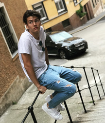 Jeans 3 5c2361e72c69d.jpg