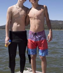 Teens 5c2419e8f3280.jpg