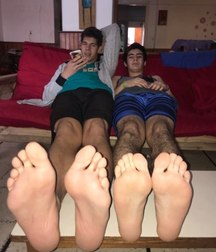 Boy feet 4 5c25187b7d276.jpg