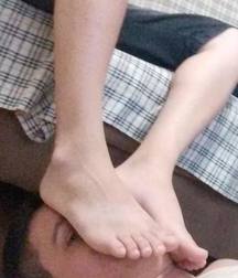 Boy feet 4 5c2518827d7fd.jpg