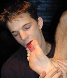 Boy feet 4 5c251883a5016.jpg